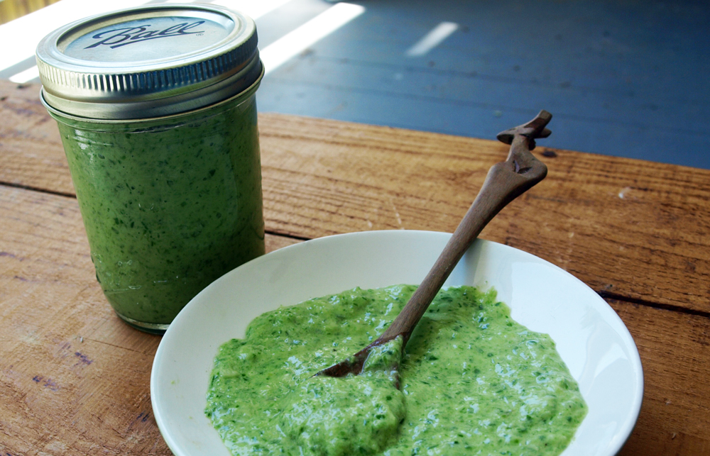 Green garlic dressing